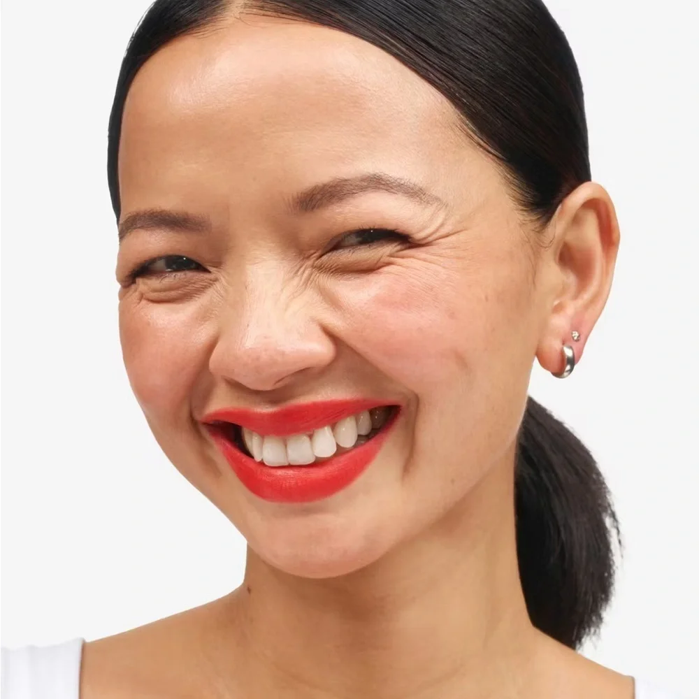 Glossier vibrant lip
